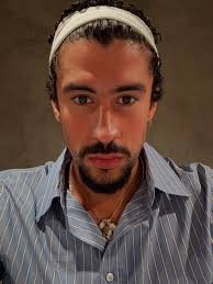 Bad Bunny: El Único con un Récord Que Dobla a Leyendas Como Enrique Iglesias y Luis Miguel 1 Bad Bunny: El Único con un Récord Que Dobla a Leyendas